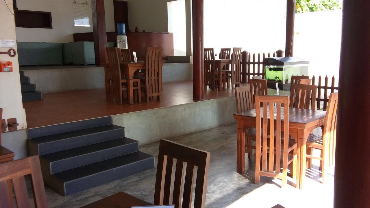 אמבלנגודה Ramon Beach Resort מראה חיצוני תמונה